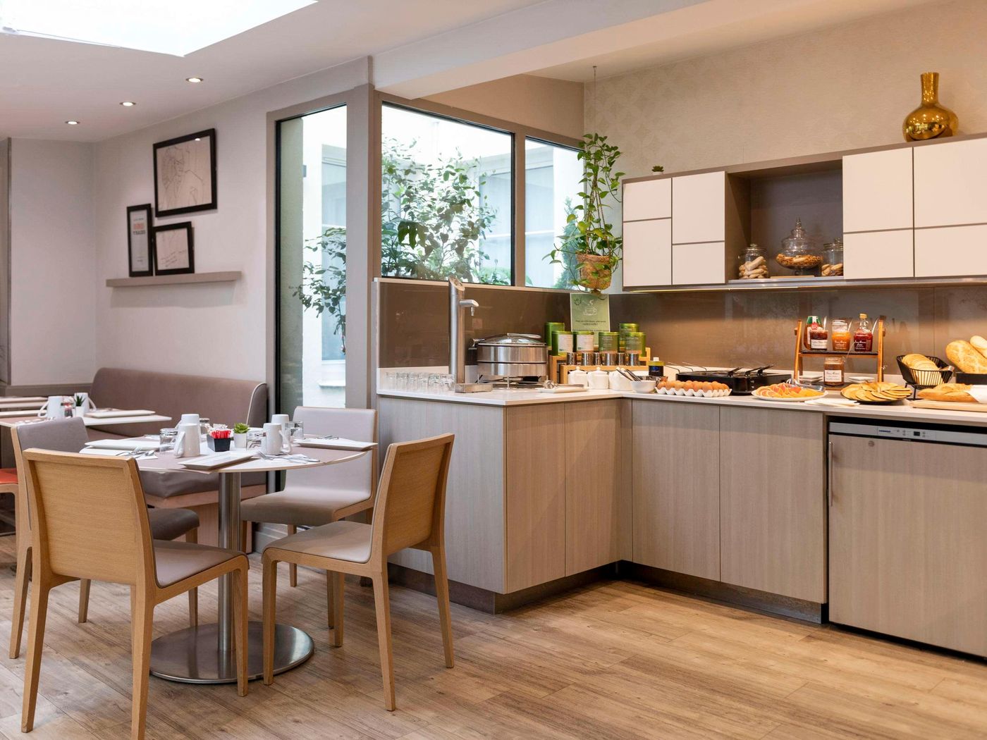 Hotel-Mercure-Paris-Montparnasse-Raspail-Restaurant-18