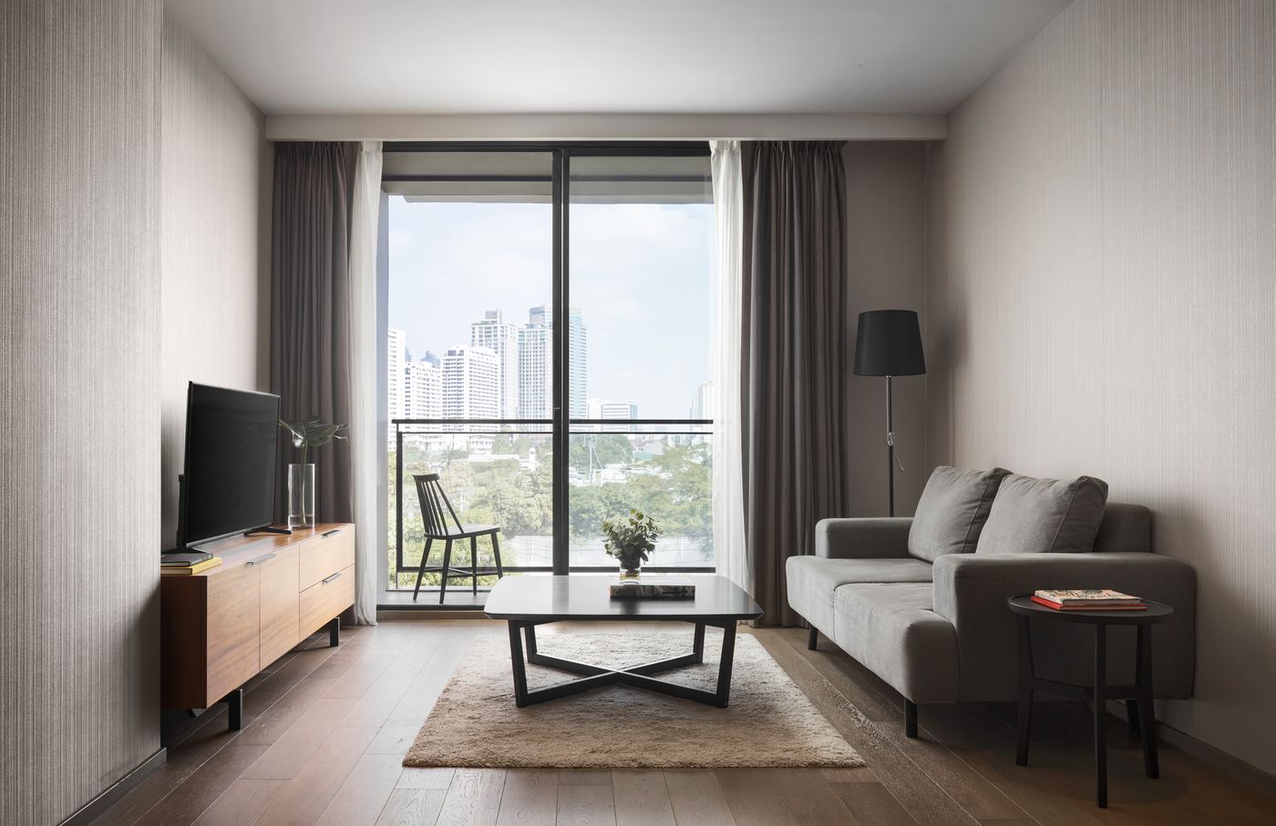 Walton-Suites-Sukhumvit-Room-27