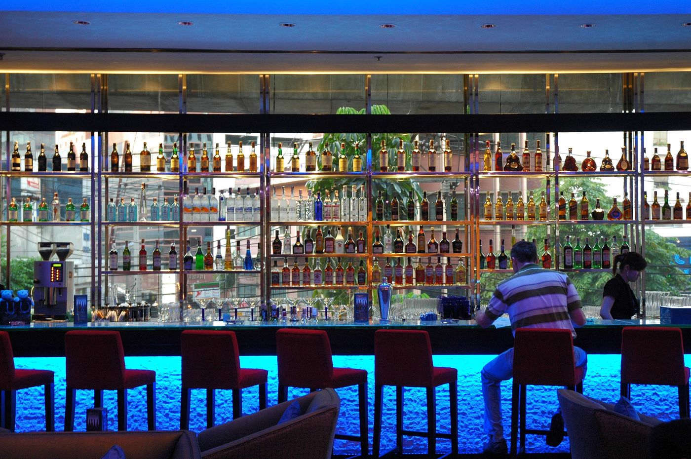 The-Landmark-Bangkok-Bar-25