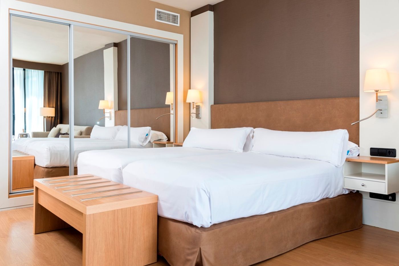 Guitart Grand Passage