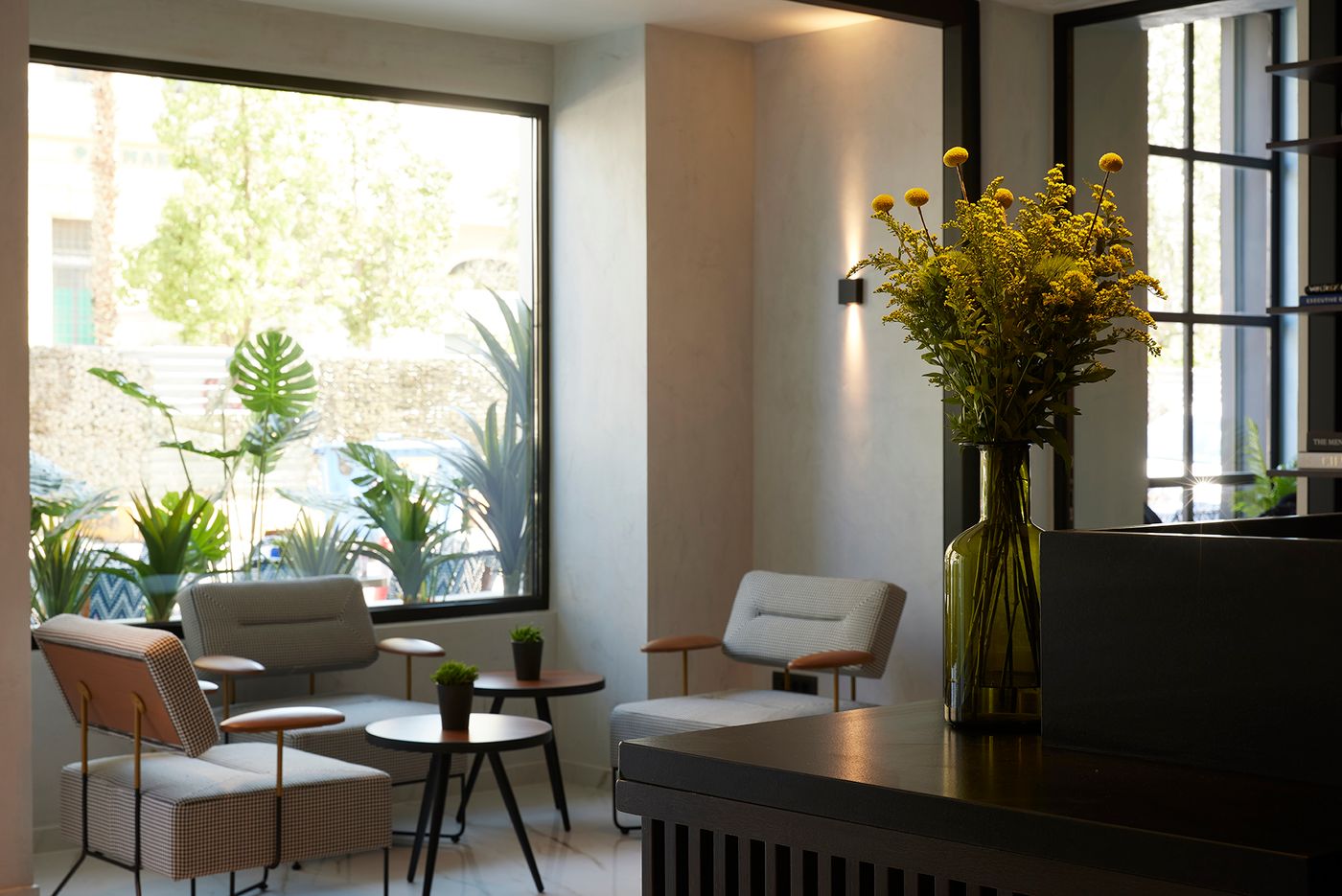 The-Port-Square-Hotel-Lobby-19