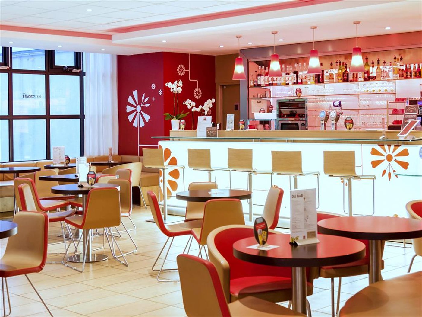 Ibis-Bastille-Opera-Bar-10