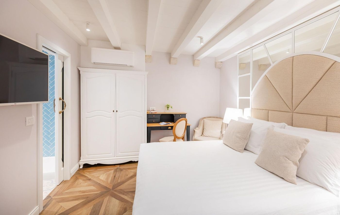 St--Joseph-s-Room-13