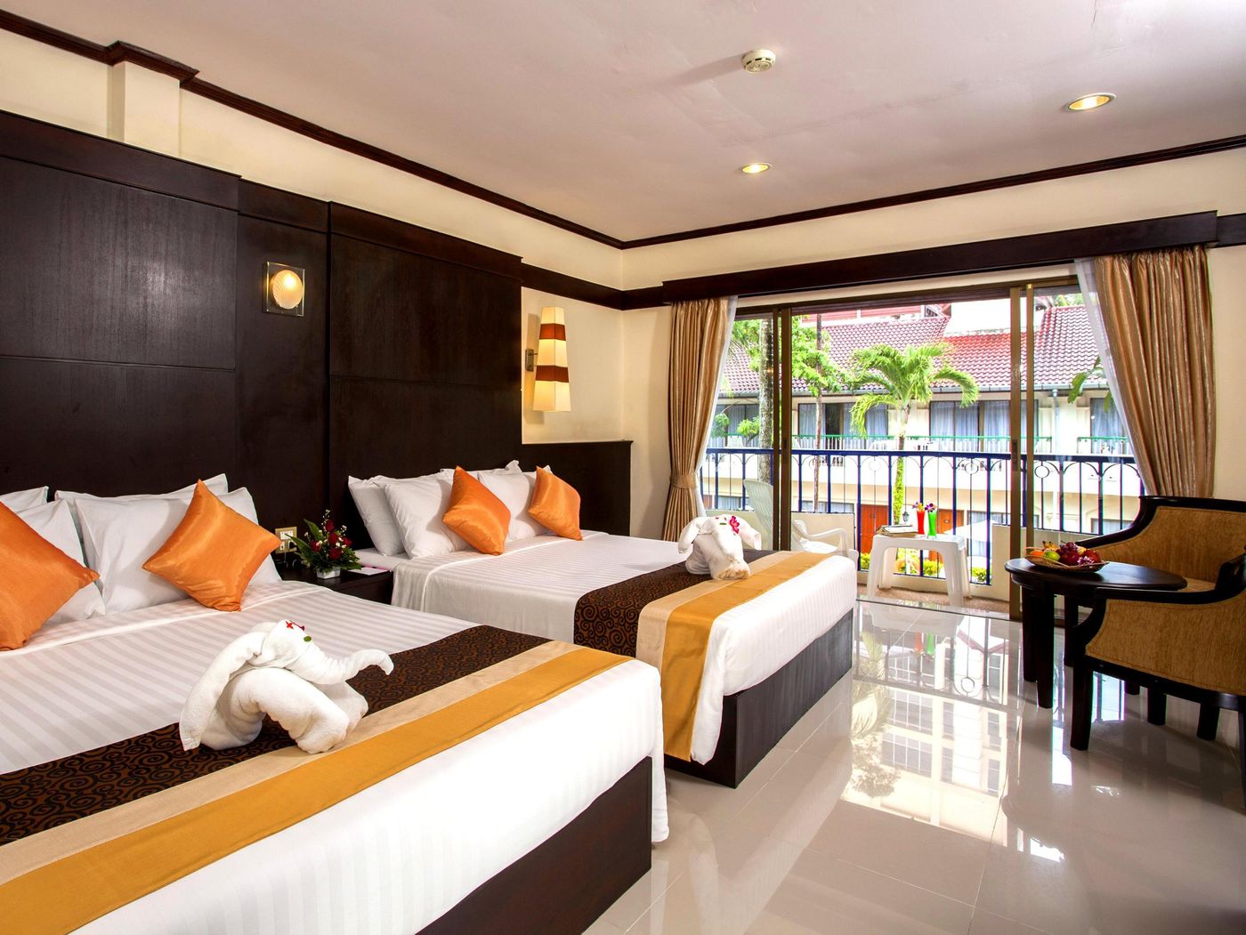 Horizon-Patong-Beach-Resort---Spa-Room-10