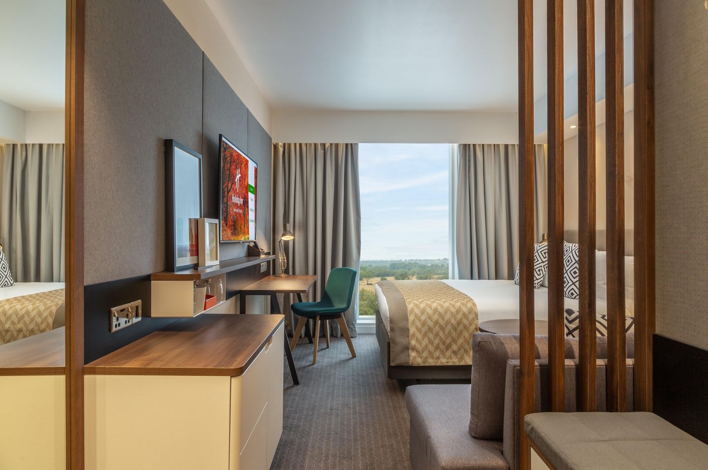 Holiday-Inn-Dublin-Airport-Room-30