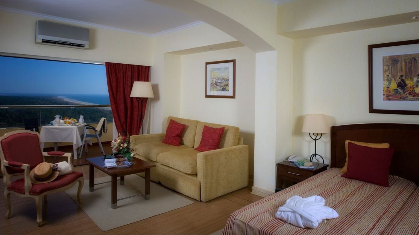 Yellow Praia Monte Gordo