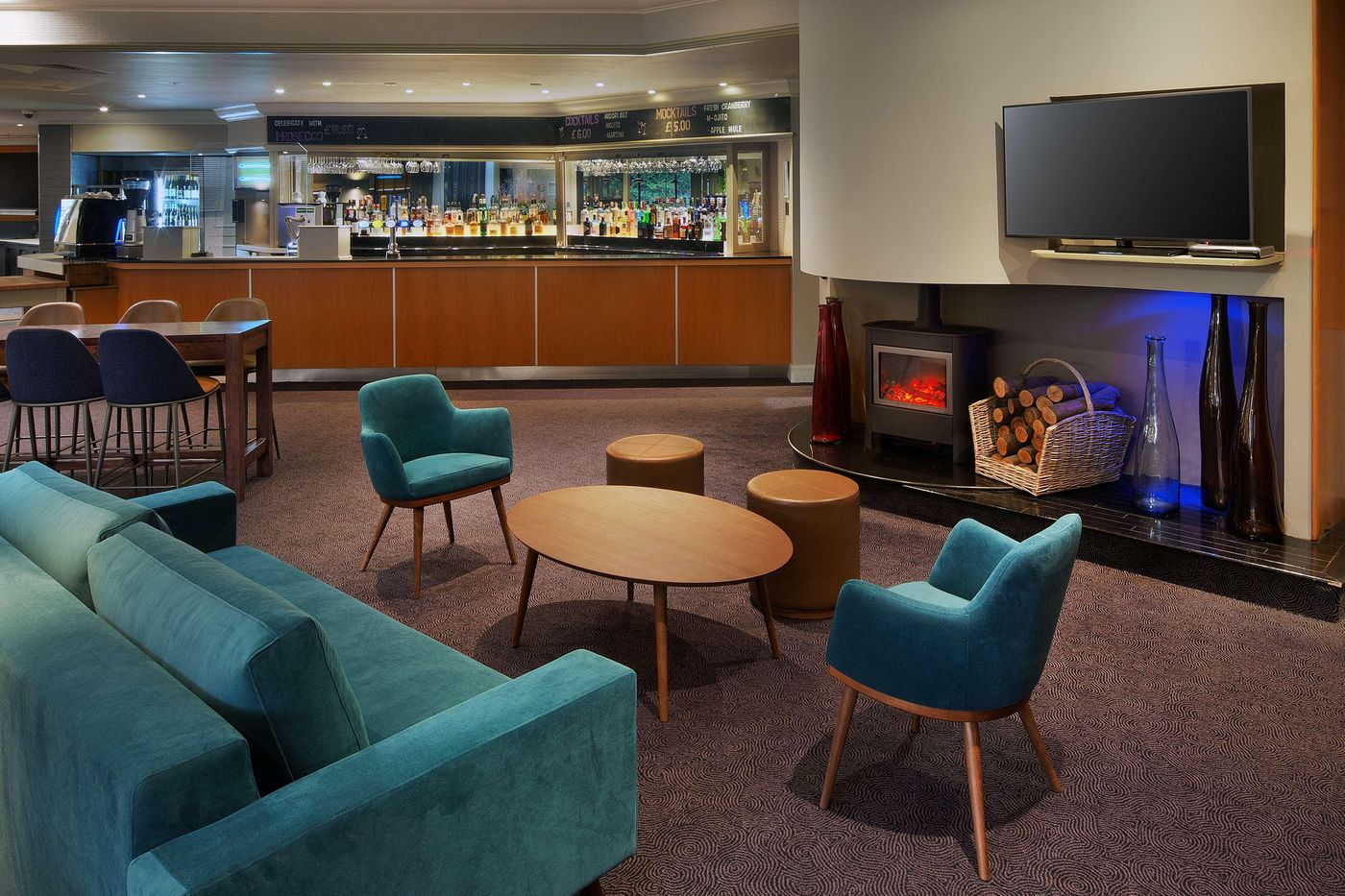 DoubleTree by Hilton Manchester Airport-United Kingdom-MANCHESTER-General view-7