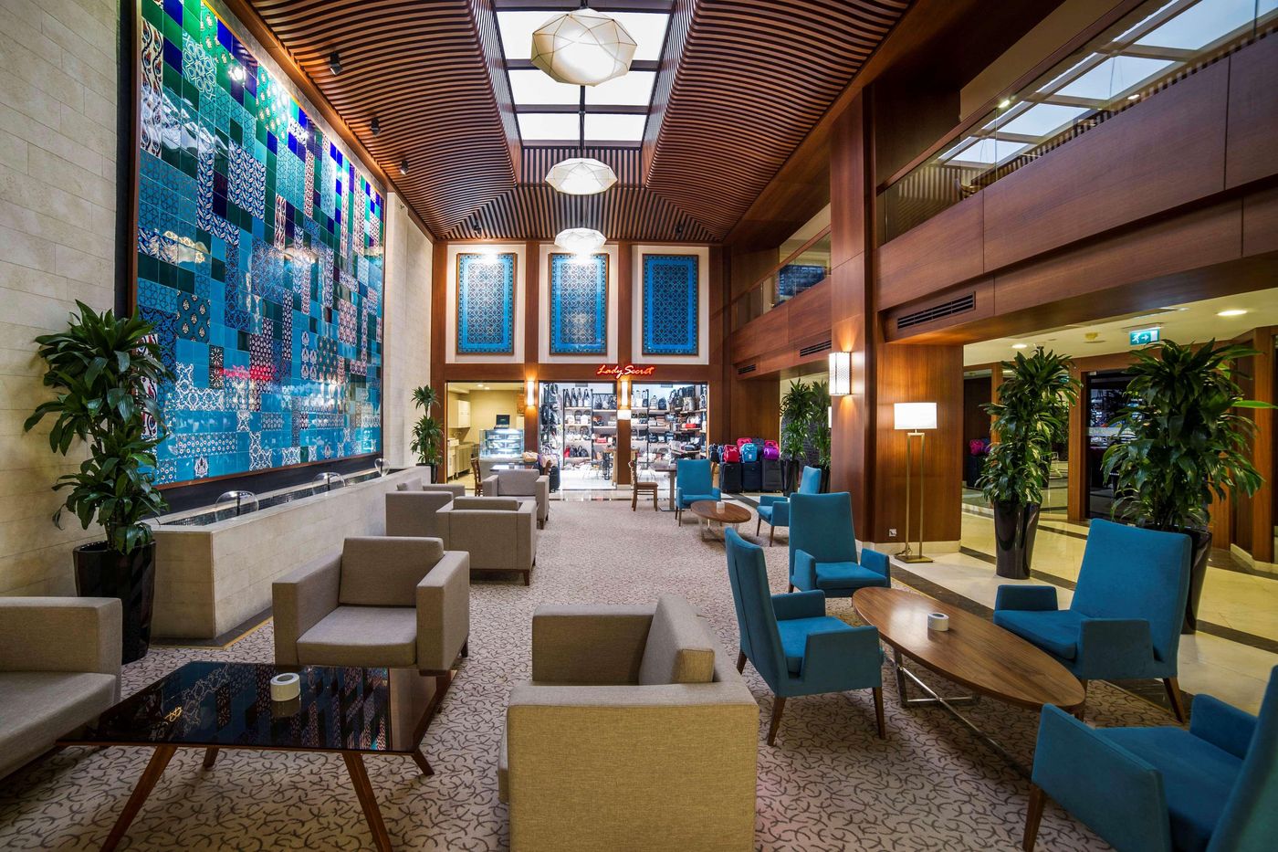 Radisson-Hotel-President-Old-Town-Istanbul-Bar-16