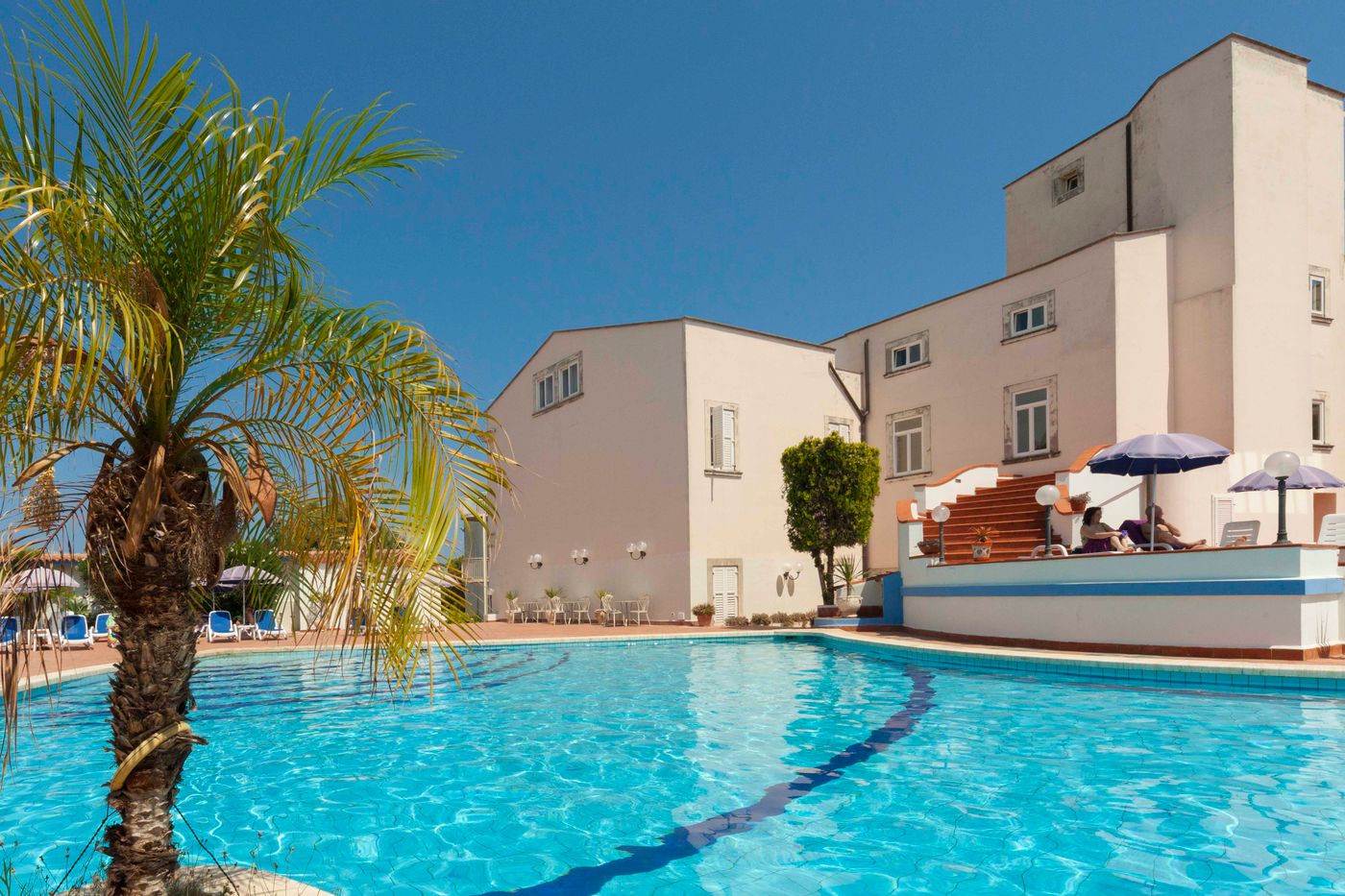 Grand-Villa-Politi-Pool-4