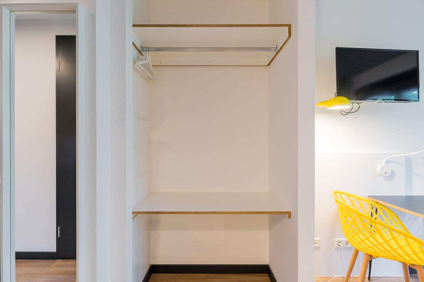 Nena-Apartments-Kreuzberg-61-Room-42