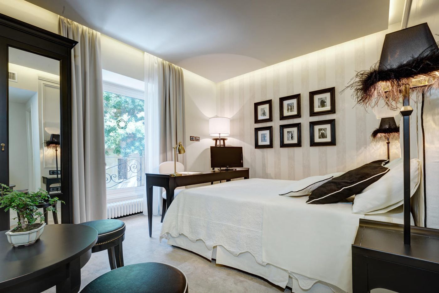 Profumo Maison Colosseo-Italy-ROME-Room-5