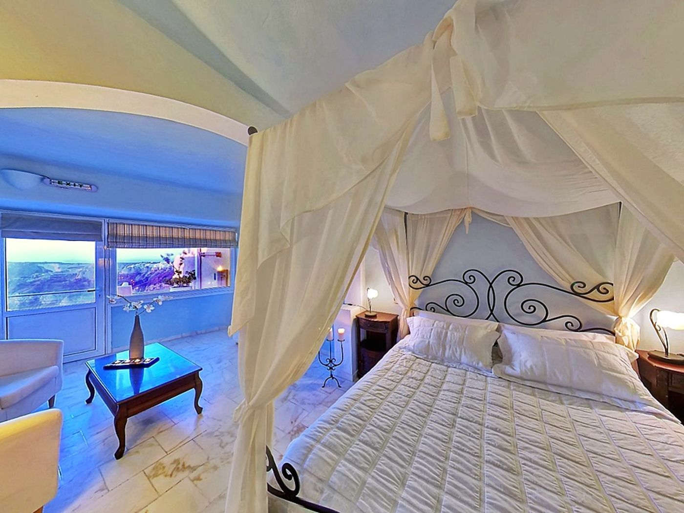 Suites-of-the-Gods-Cave-Spa-Room-26