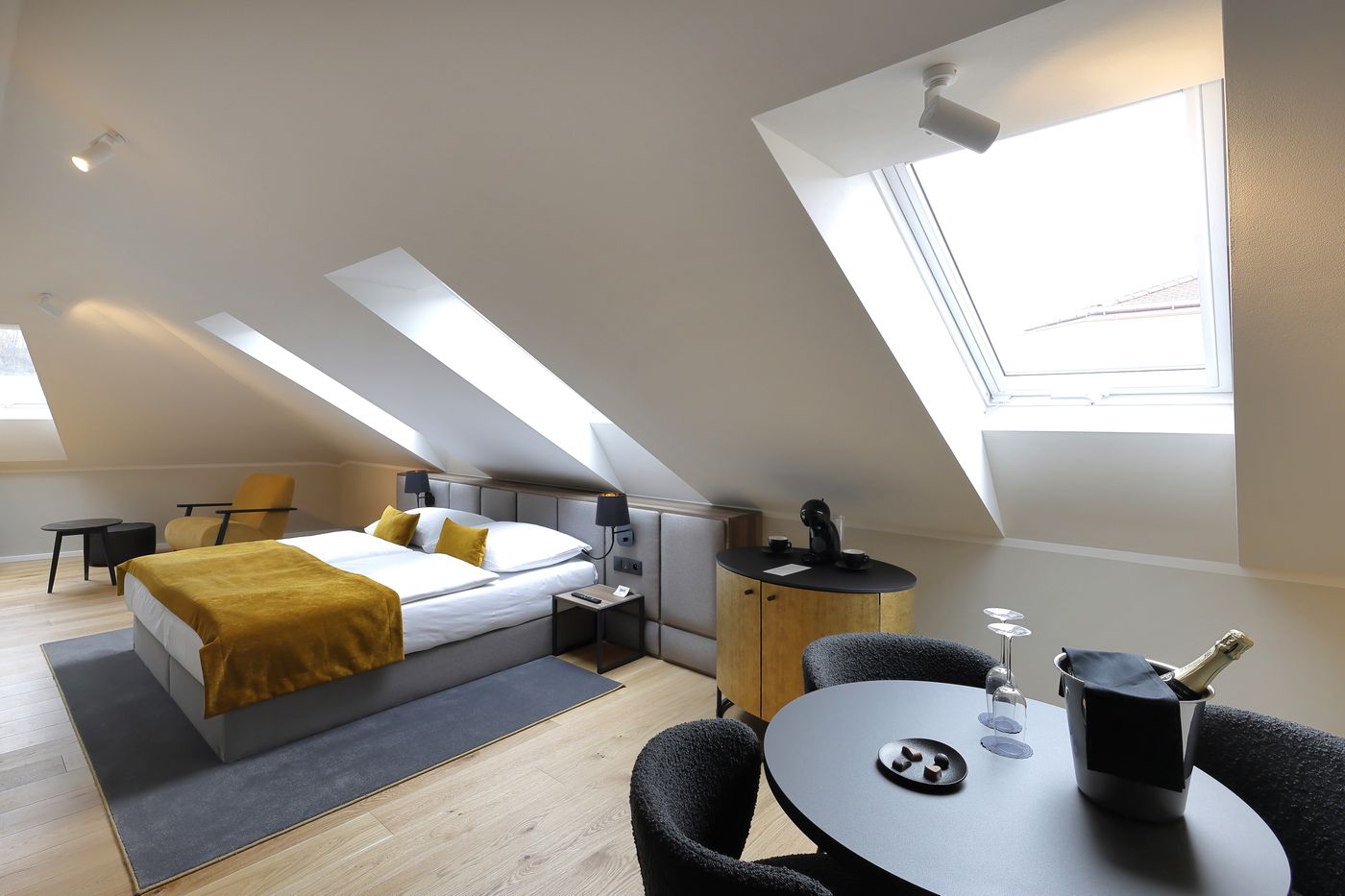 Hotel-Prokop-Square-Room-12