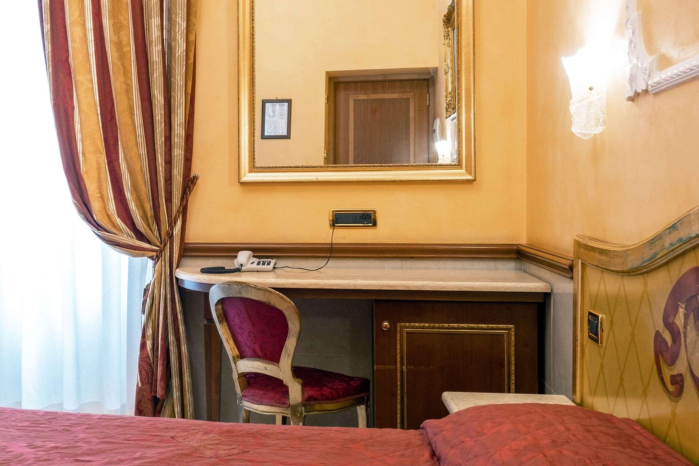 Clarion-Collection-Hotel-Principessa-Isabella-Room-16