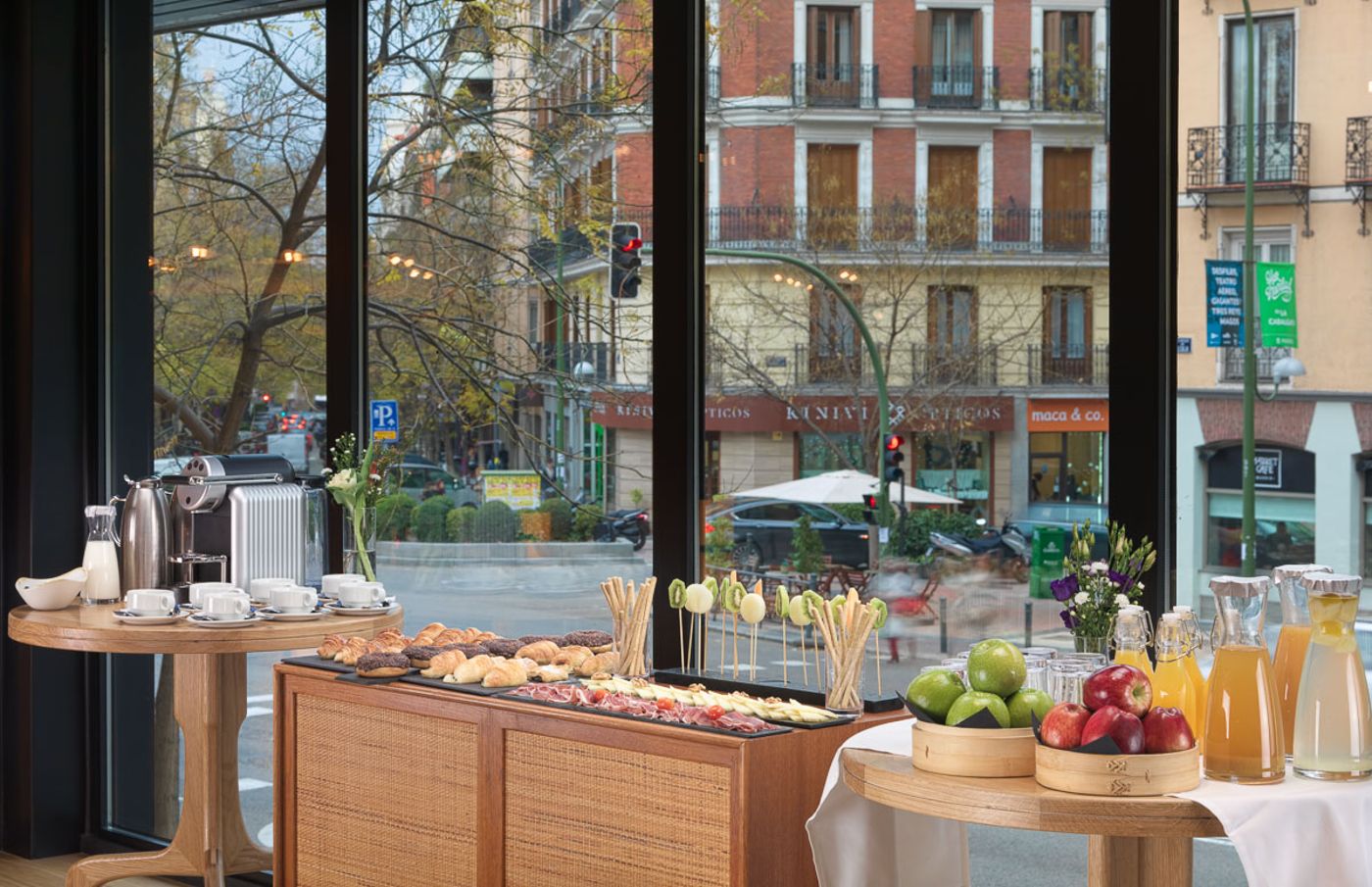 H10-Puerta-de-Alcala-Conferences-50