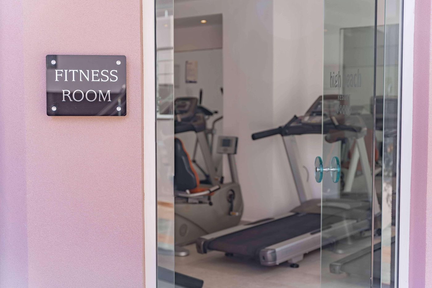 High-Beach-Sports-and-Entertainment-78