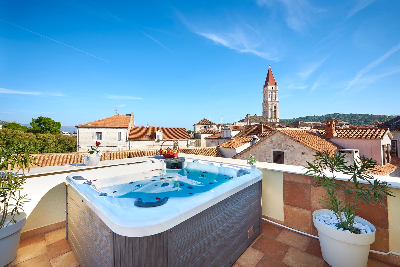 Palace-Derossi-General-view-1