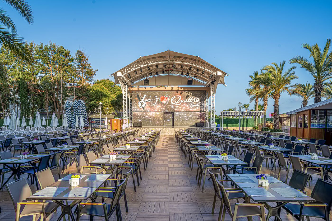 Quatro Famıly Club Dem