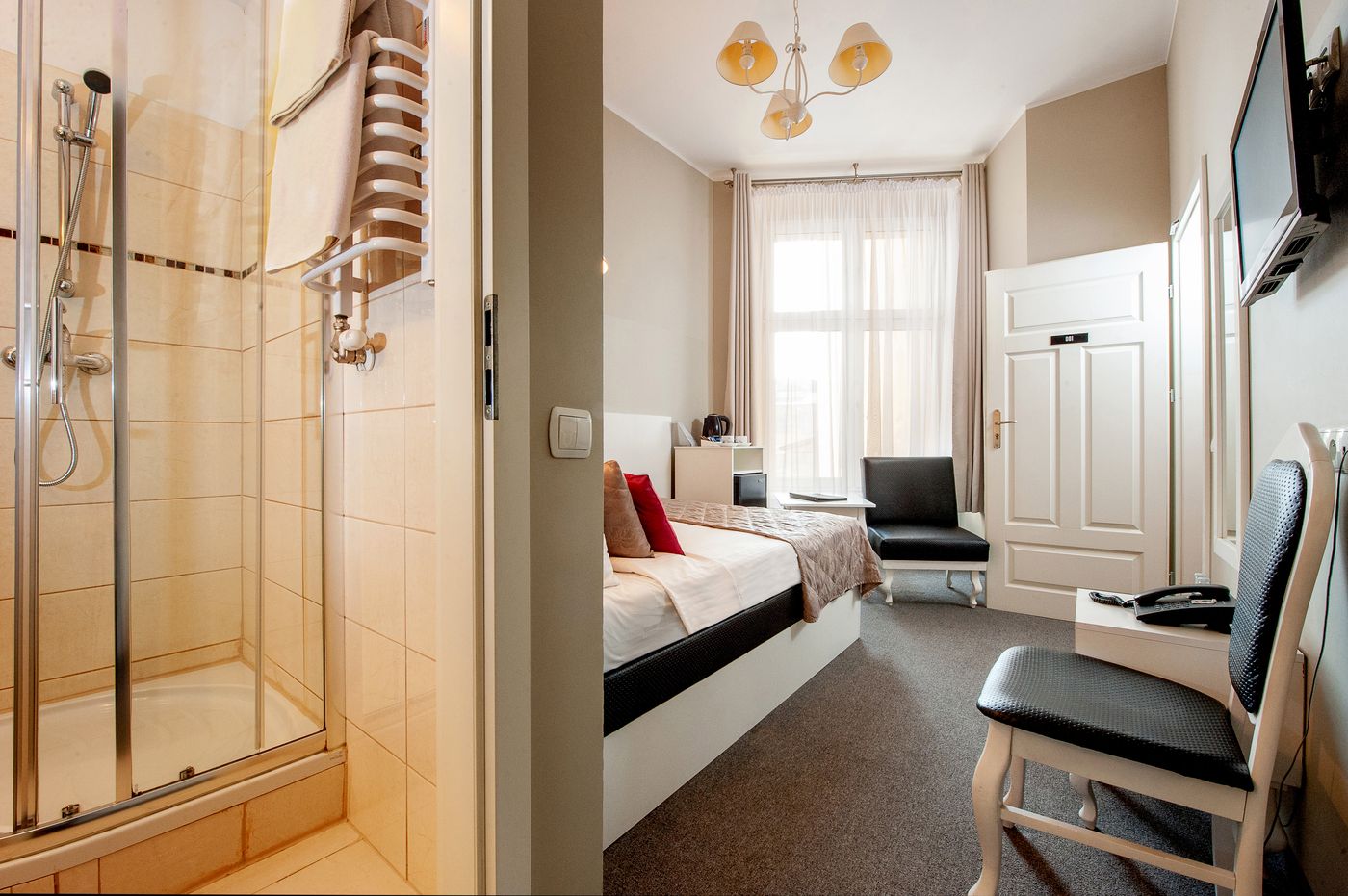 Leone-Aparthotel-Room-24