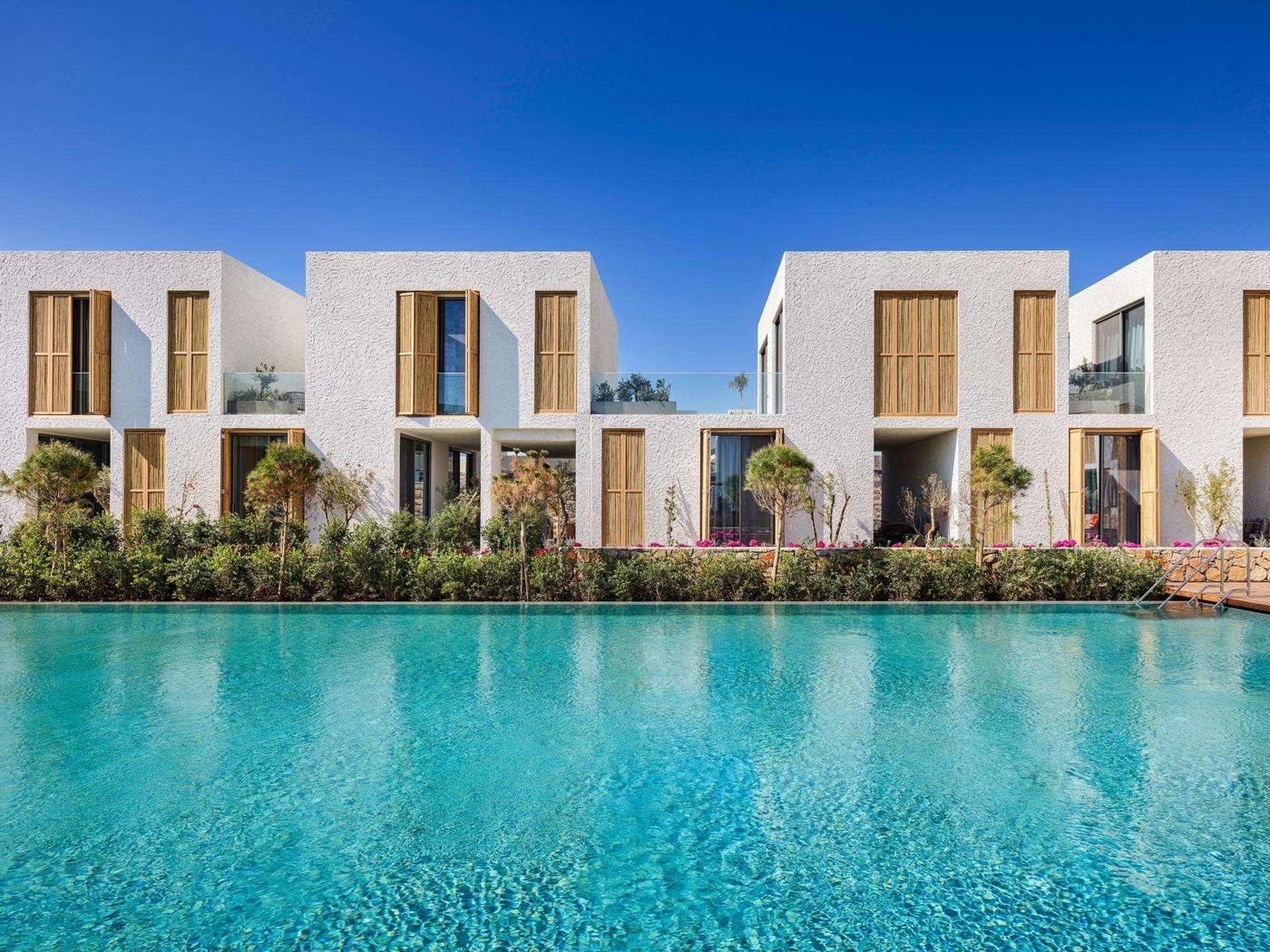 Voyage-Torba-Pool-22