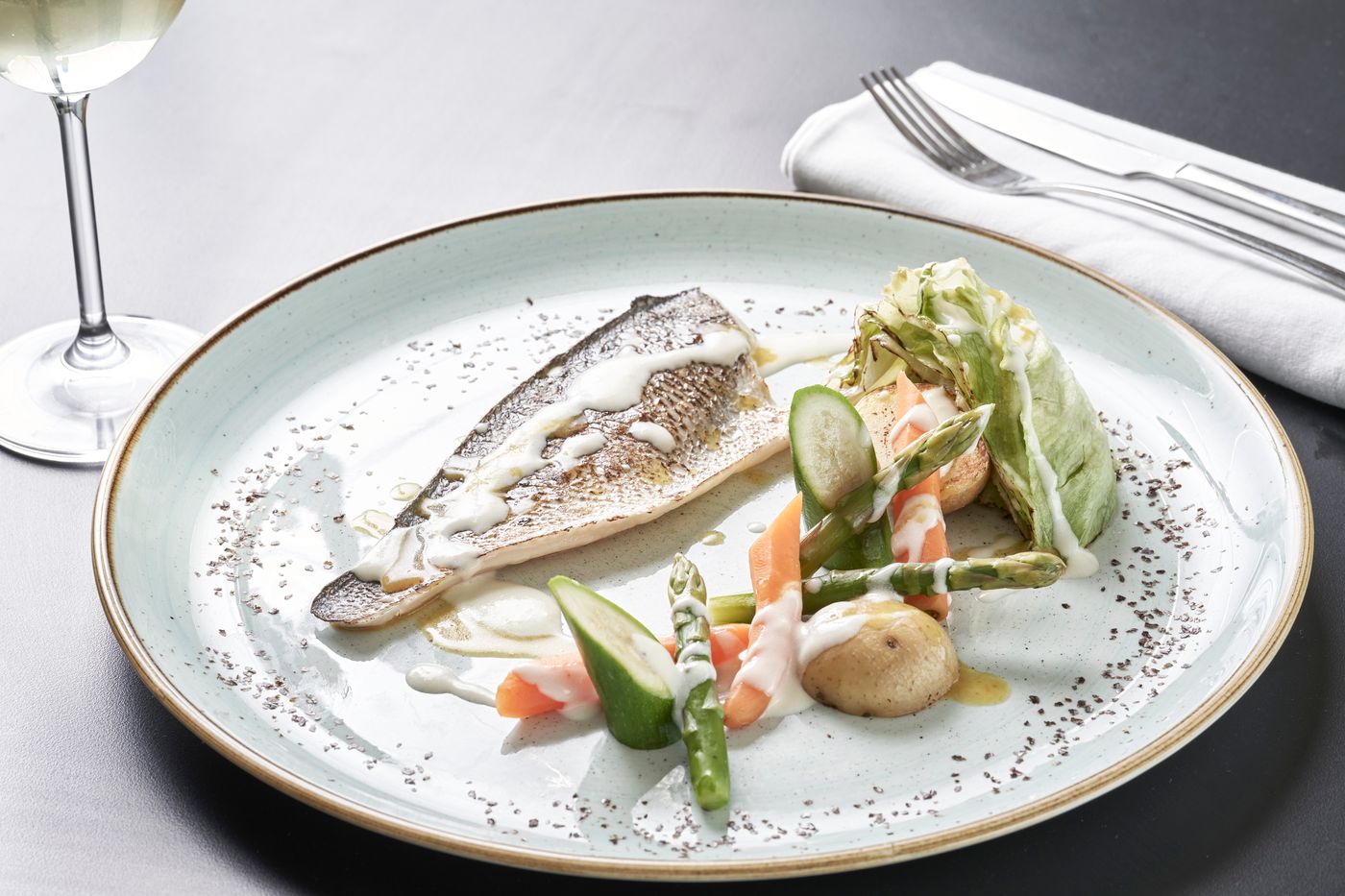 Mr-and-Mrs-White-Oia-Santorini-Restaurant-34