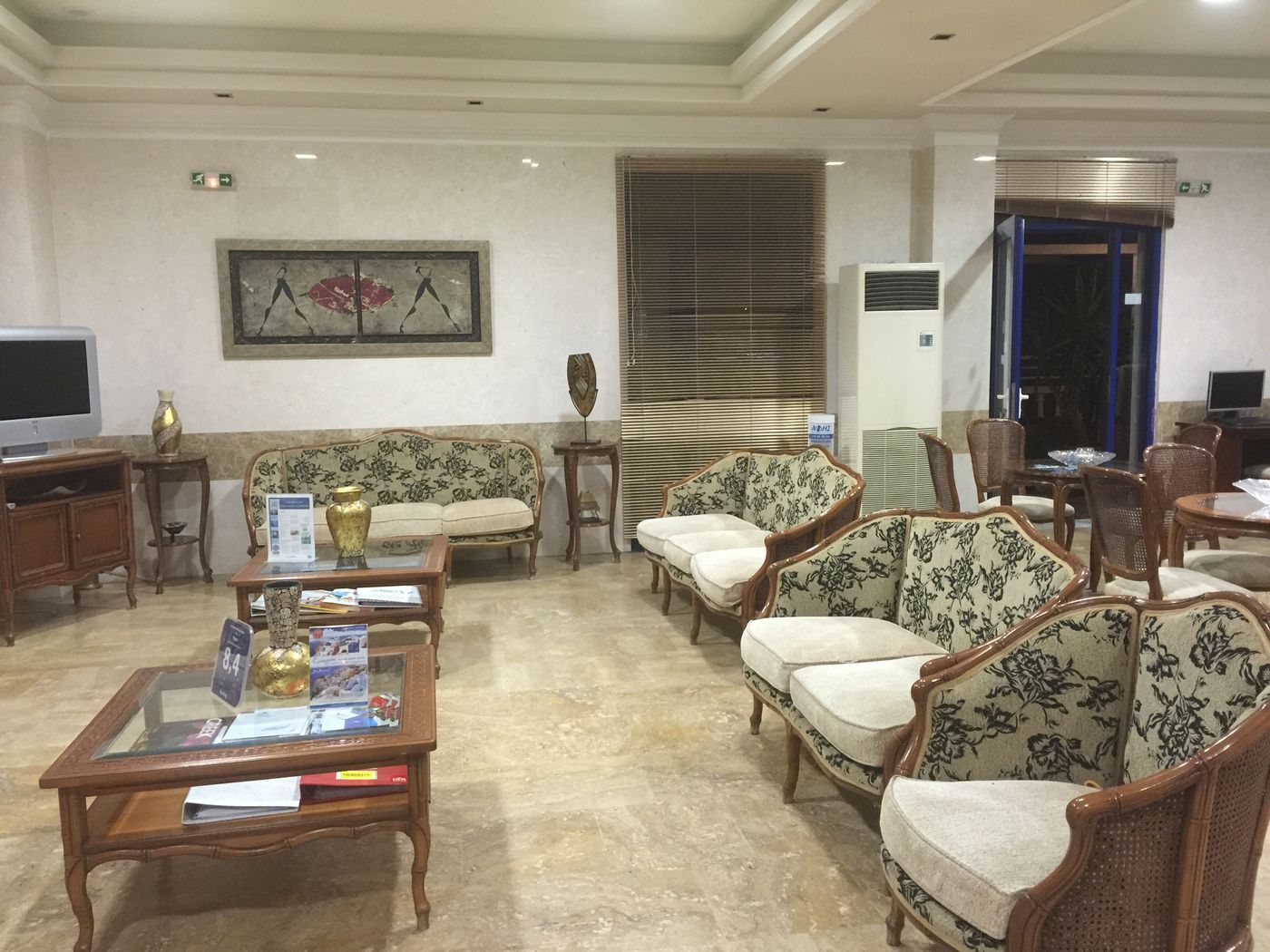 Naias-Beach-Hotel-Lobby-41