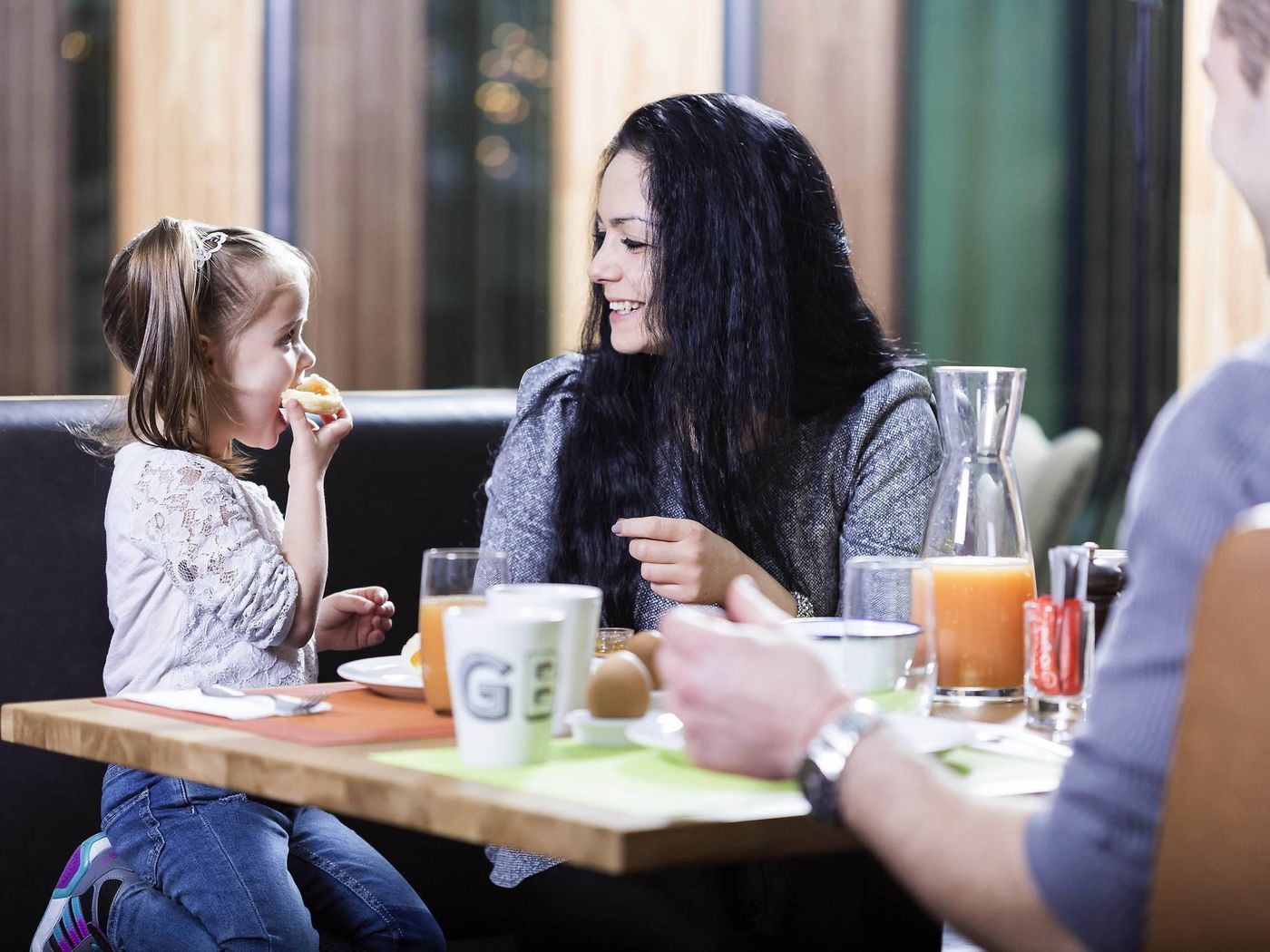 Novotel-Amsterdam-Schiphol-Airport-Restaurant-35