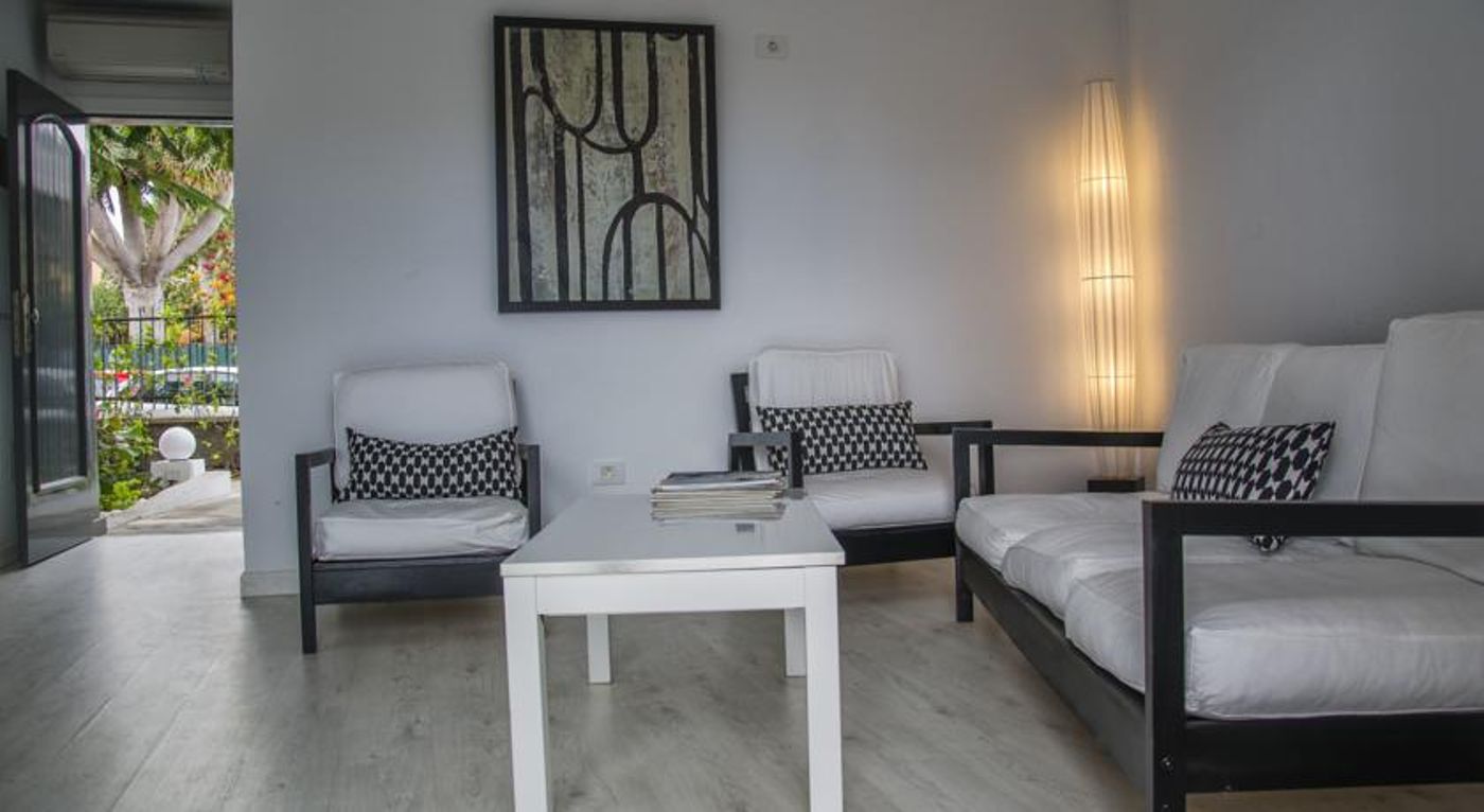 Vista Bonita - Gay Only Resort