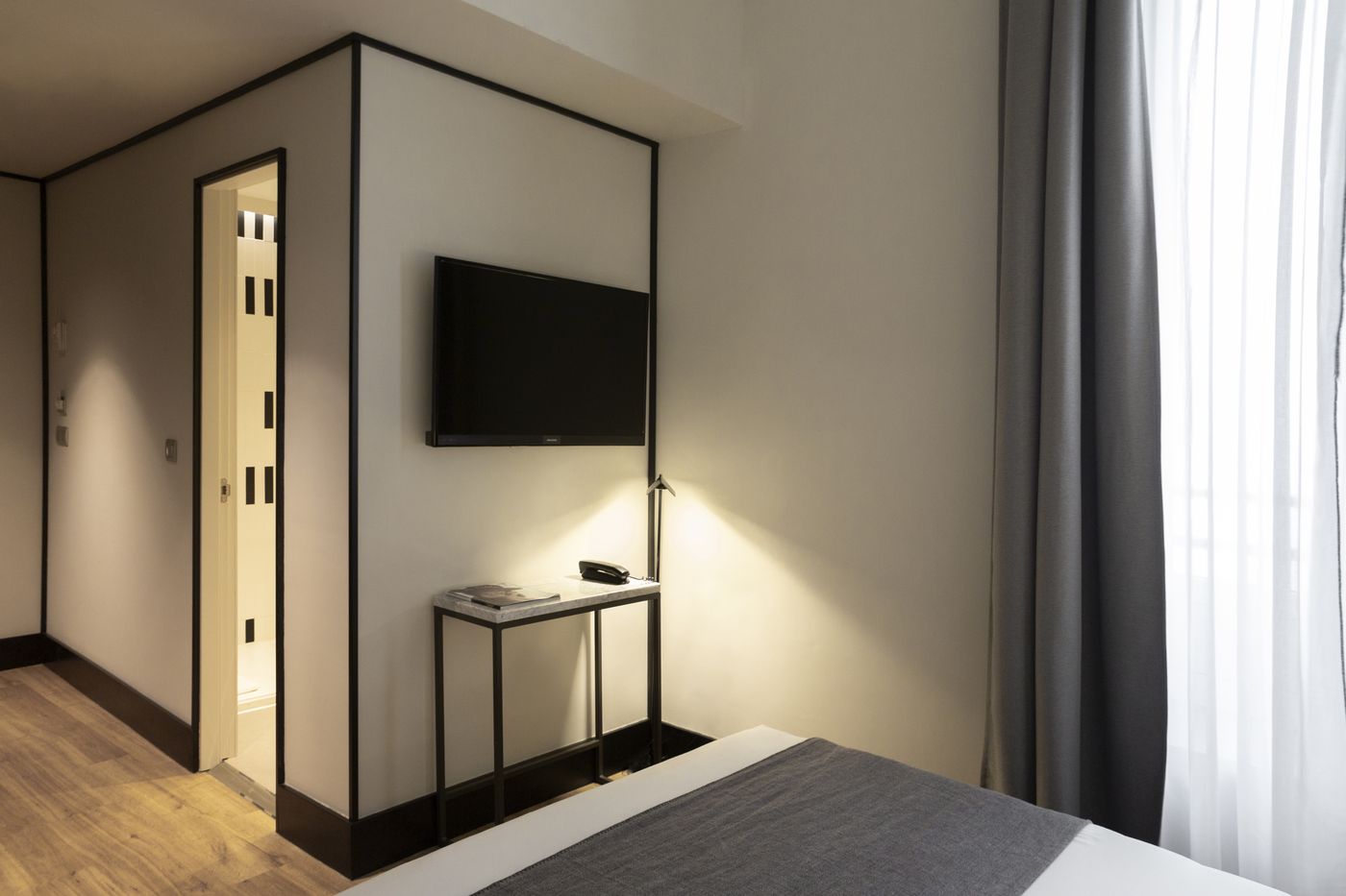 ICON-Embassy-Room-20