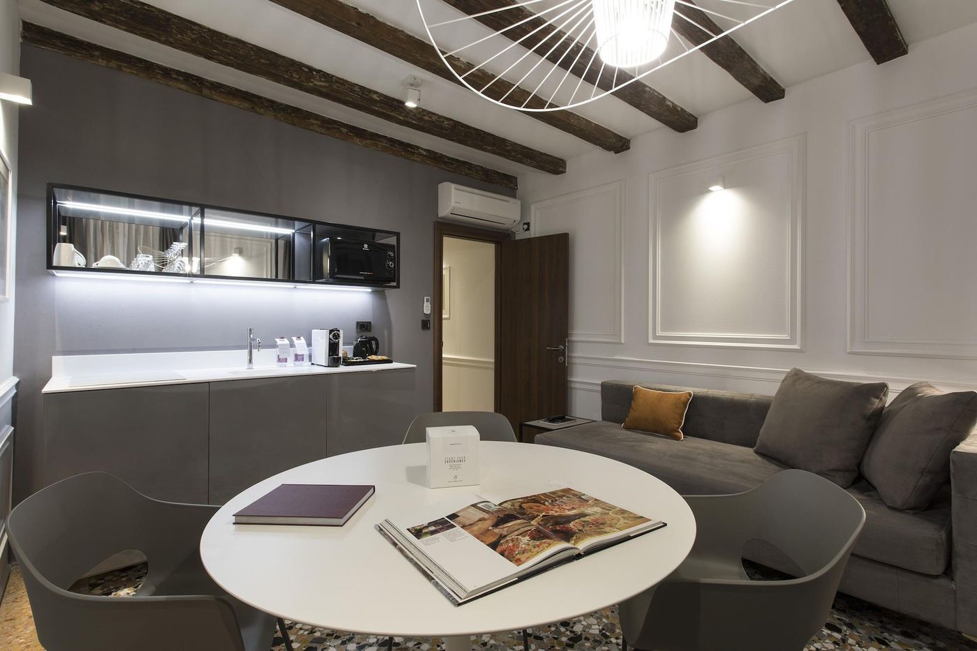 San-Marco-Suite-755-Room-13