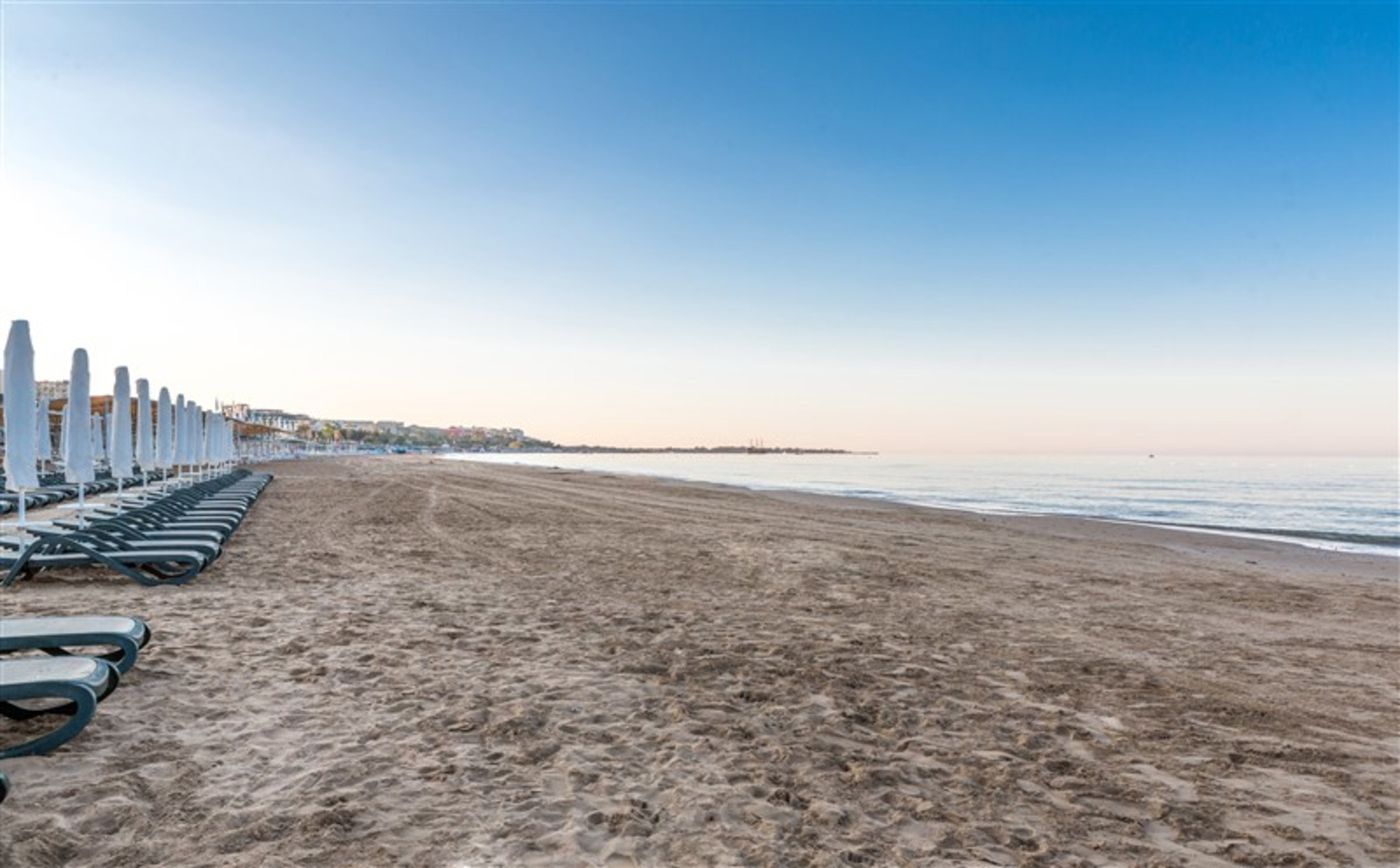 Villa-Side-Residence-Beach-56