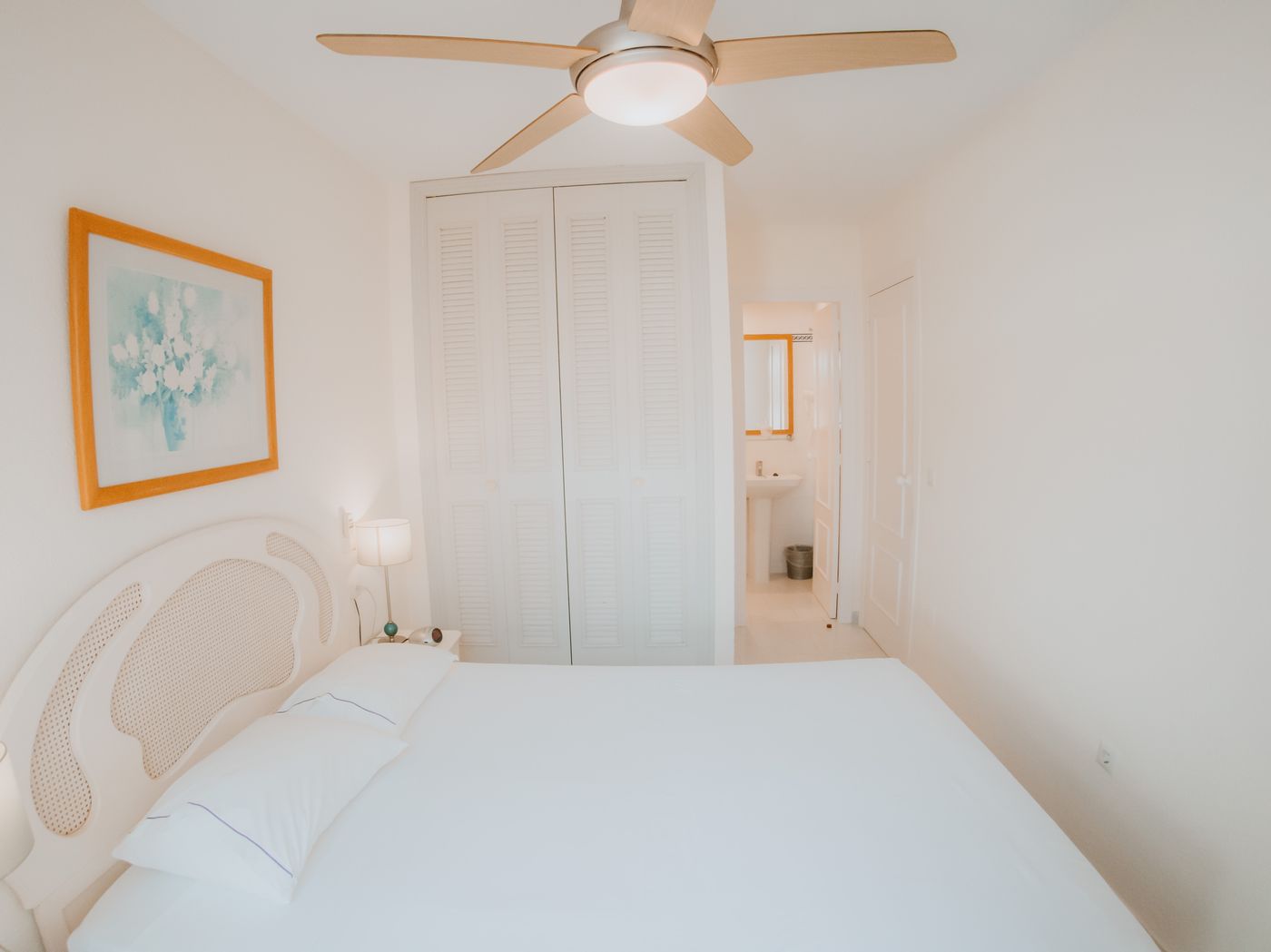 Crown-Resorts-Room-30