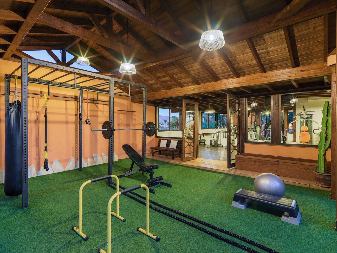 Green-Garden-Resort-and-Suites-Sports-and-Entertainment-43