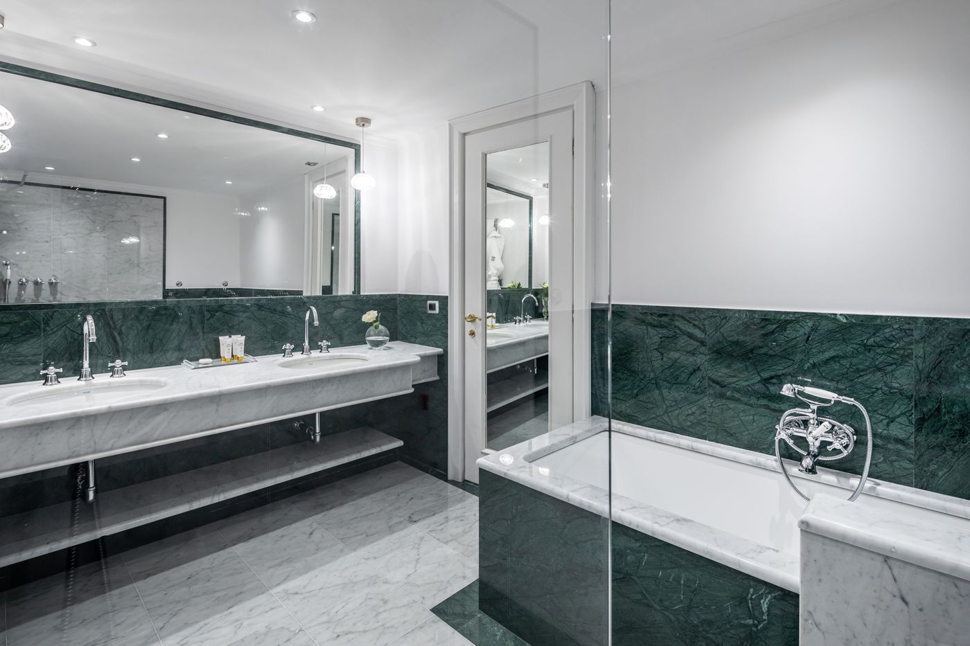 Baglioni-Hotel-Luna-Room-60