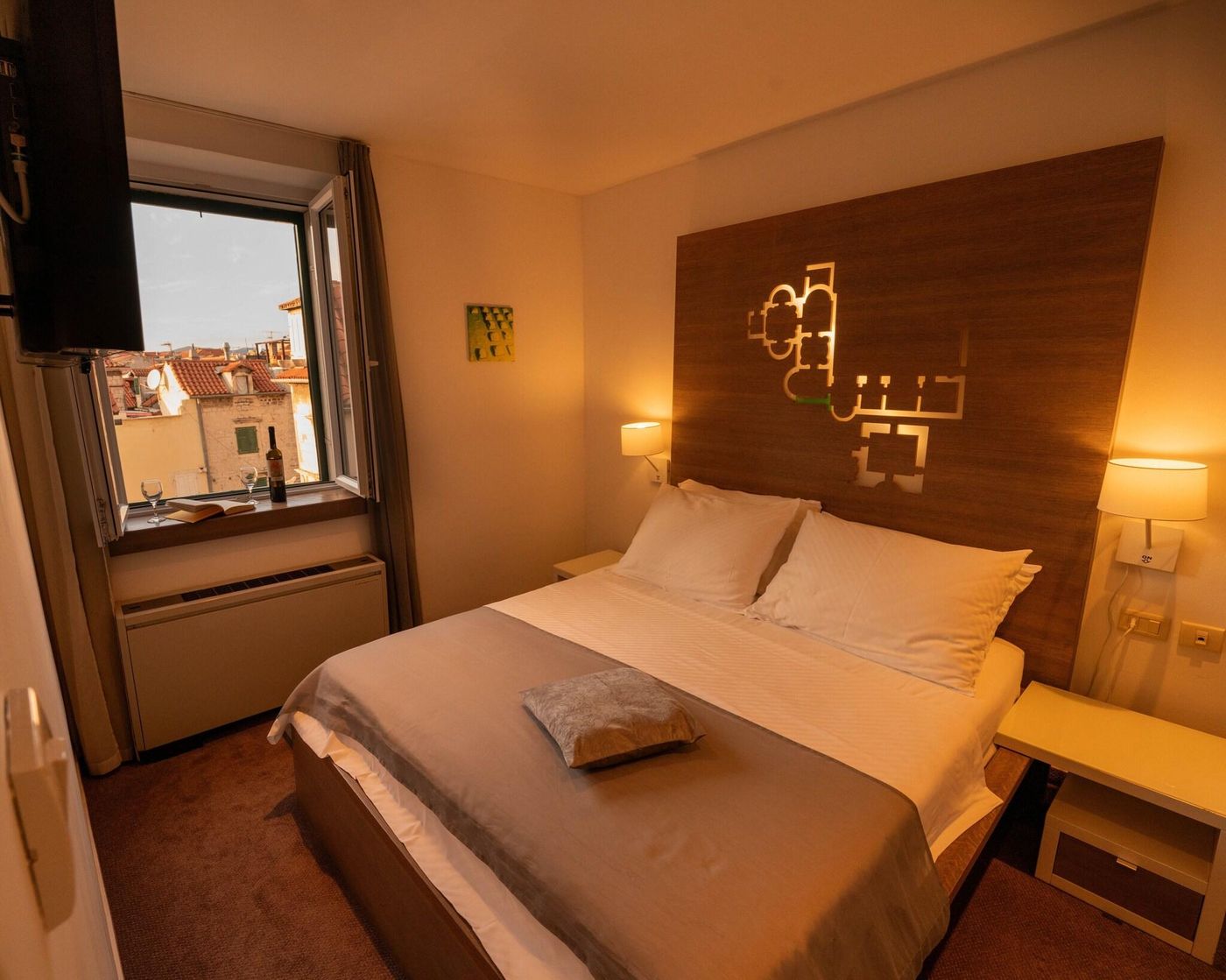 Slavija-Culture-Heritage-Hotel-Room-28