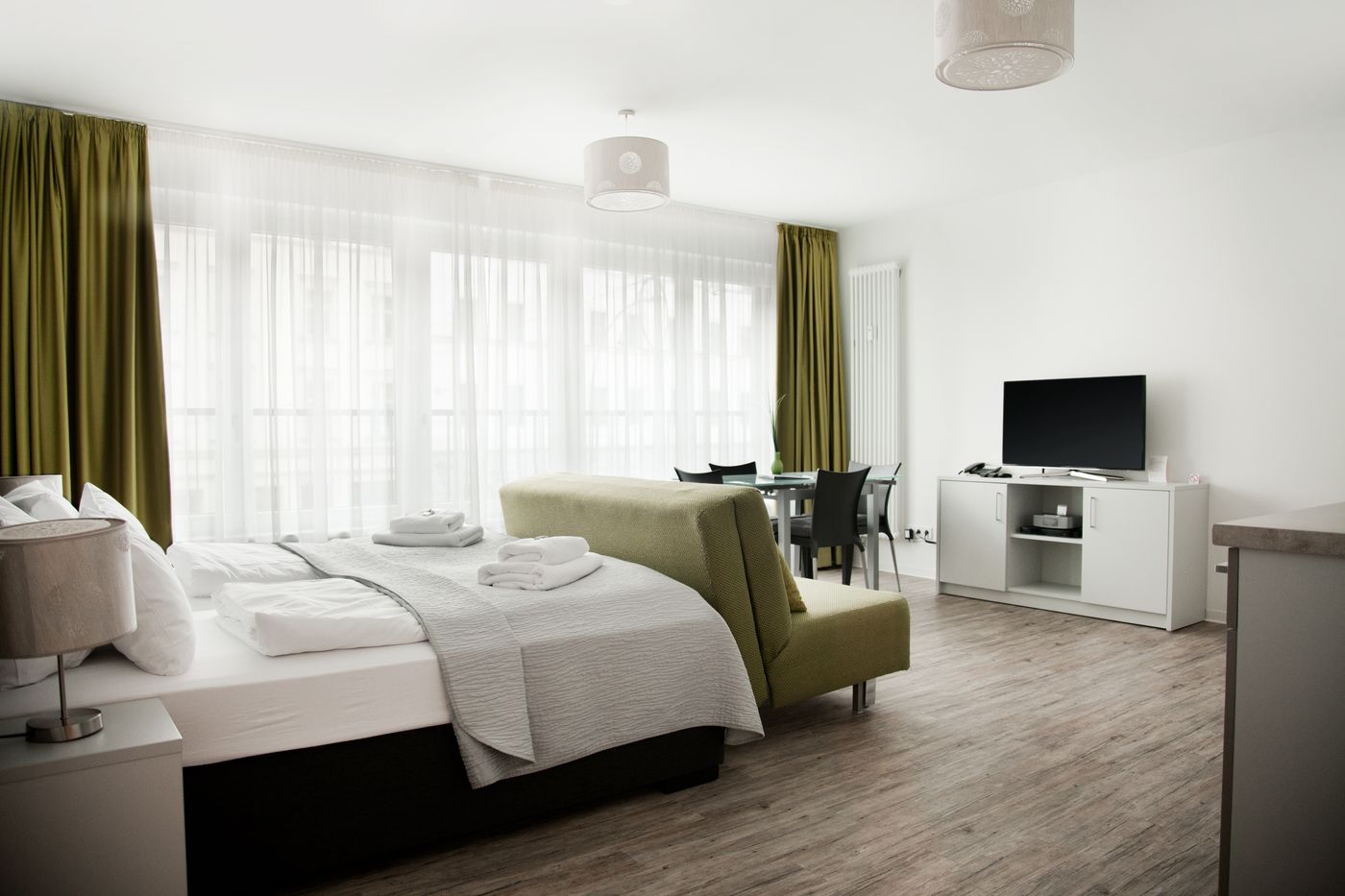 Apartments-Rosenthal-Residence-Room-9