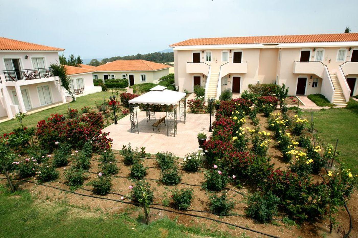 Akamanthea-Holiday-Village-General-view-17