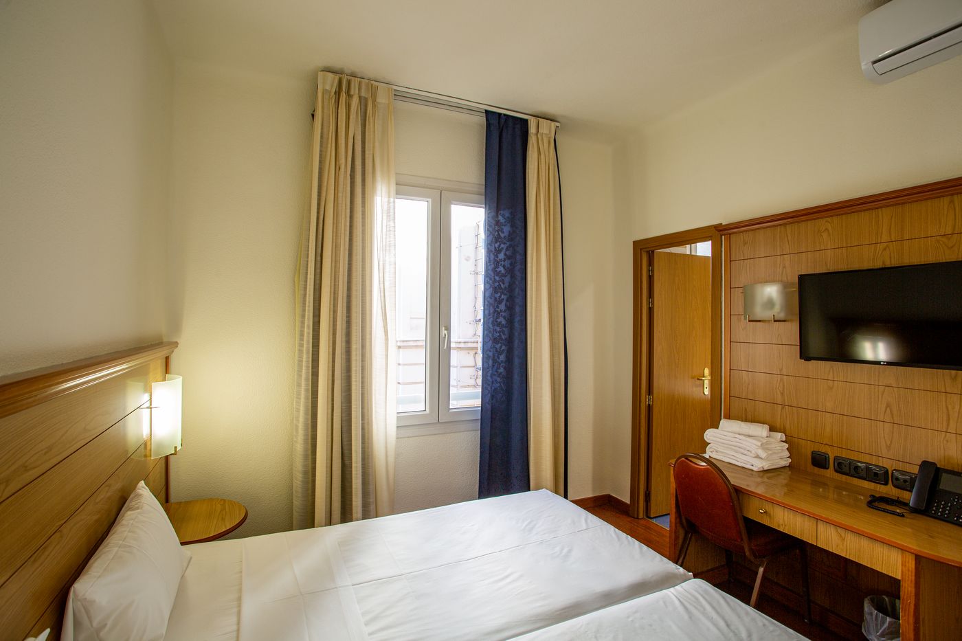 Aquaria-Negresco-Room-25