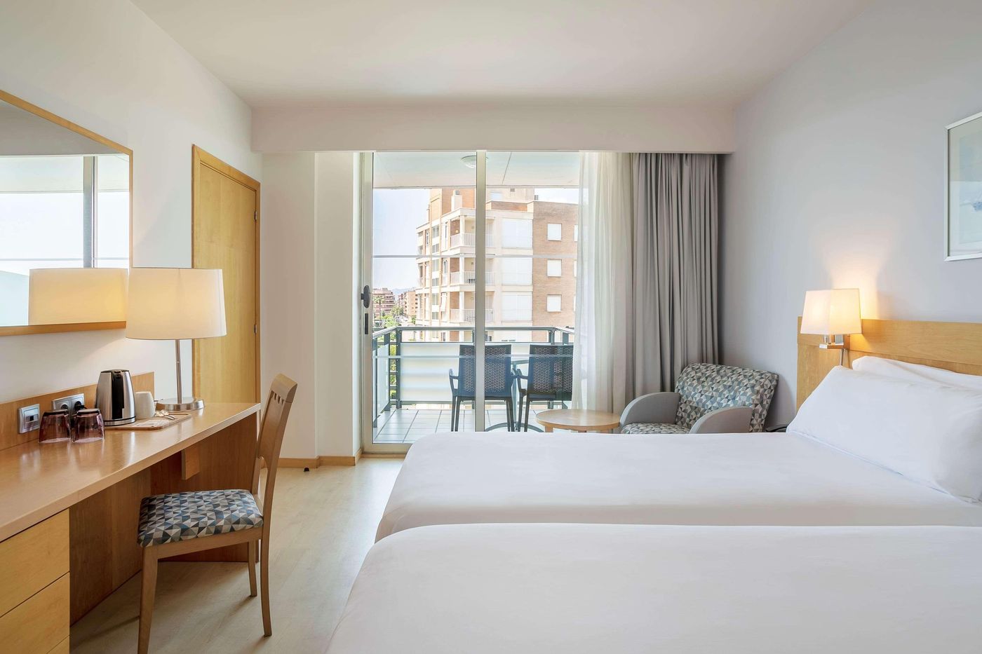 Sol-Port-Cambrils-Hotel-Room-32