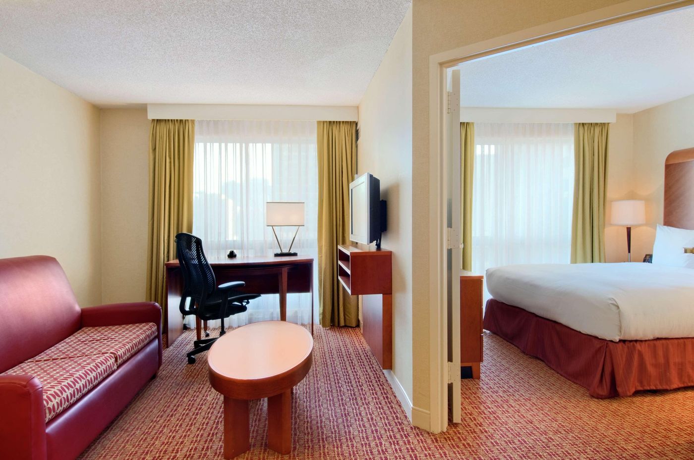 Hilton Suites Chicago/Magnificent Mile - United States - CHICAGO - Room - 1