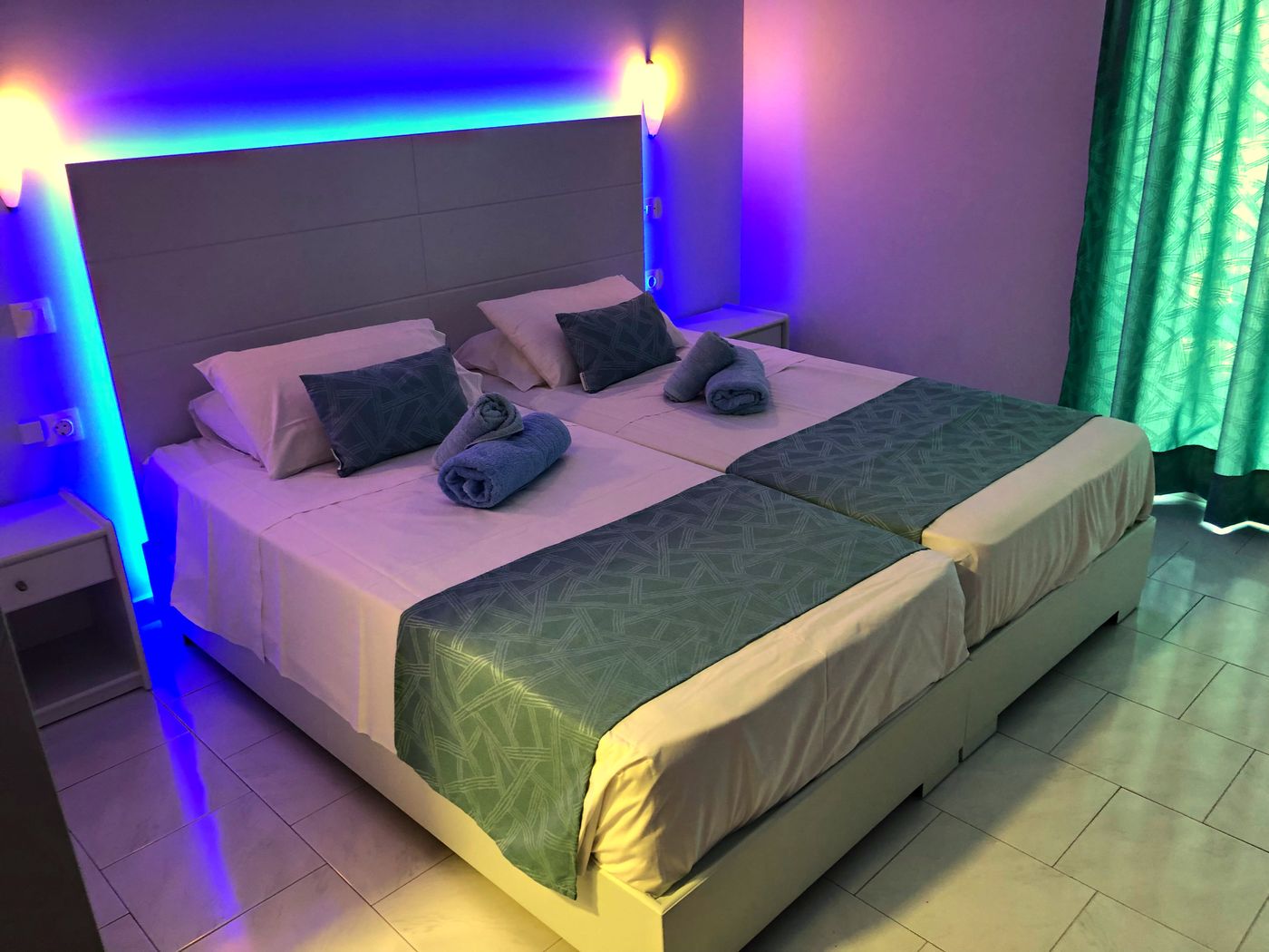 Silver Beach Hotel and Annexe Apartments - Adults Only