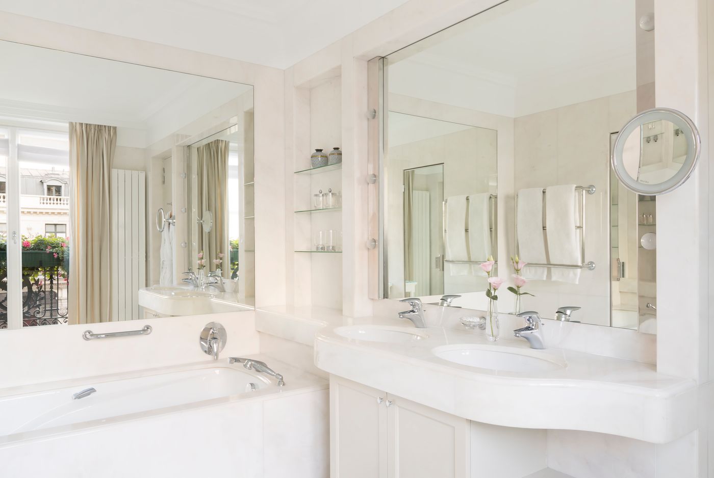 Le-Bristol-Paris-Room-67