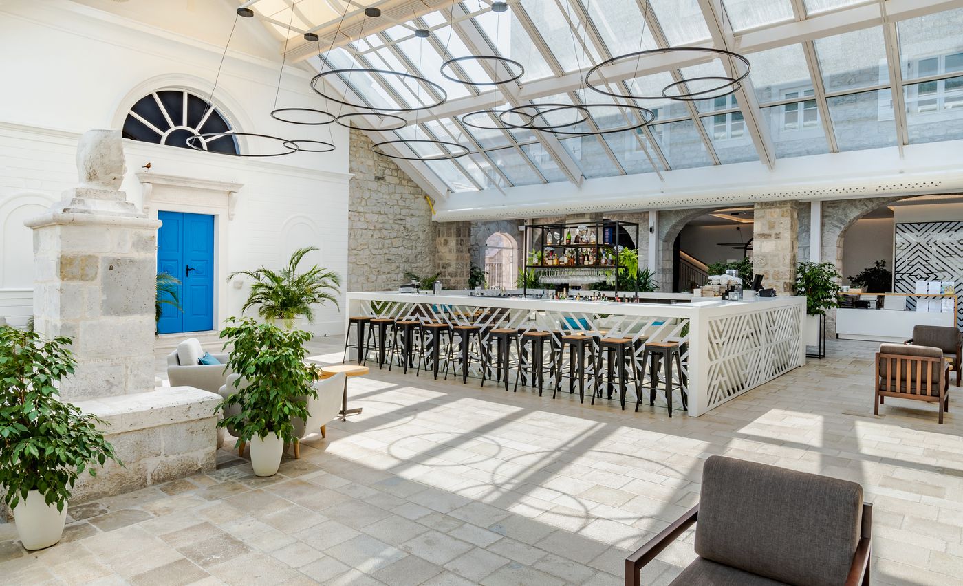 Lazure-Hotel---Marina-Lobby-65