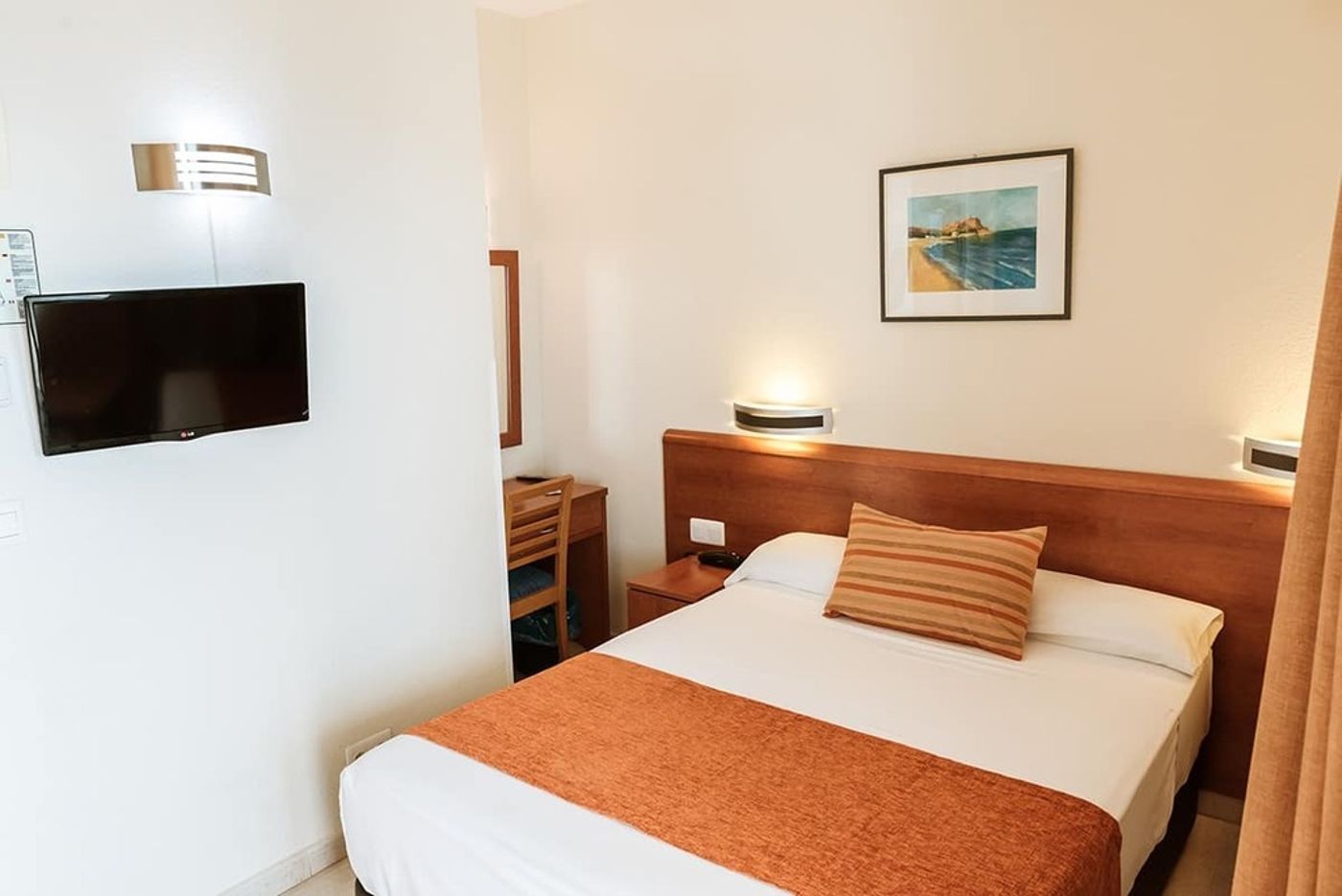 Marconi-Hotel-Room-11