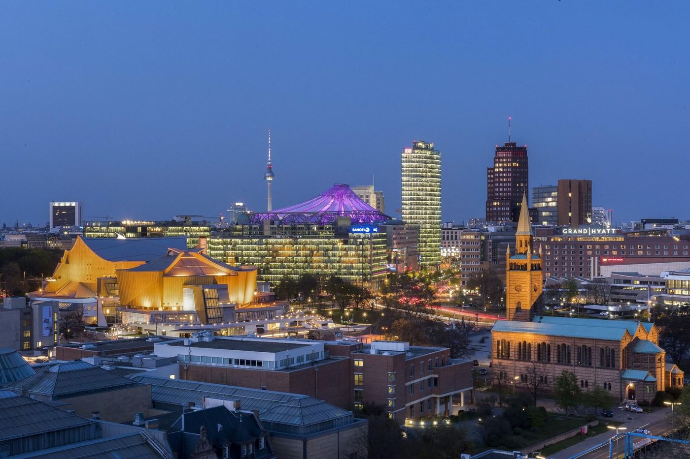 JW-Marriott-Hotel-Berlin-General-view-9