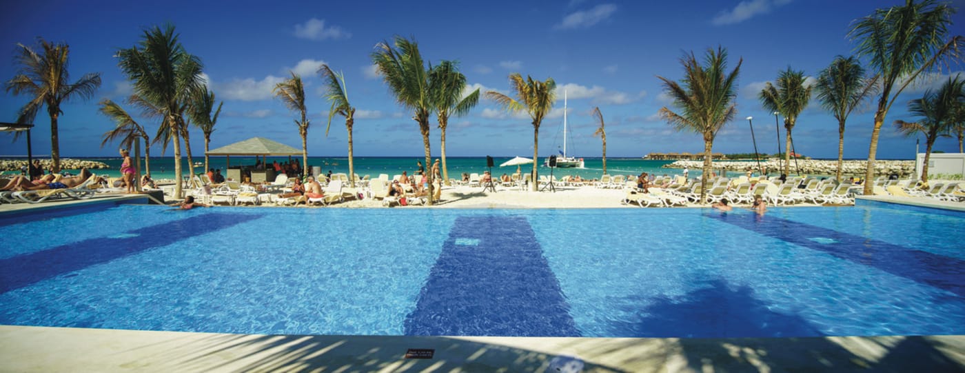 Riu-Reggae-Pool-7