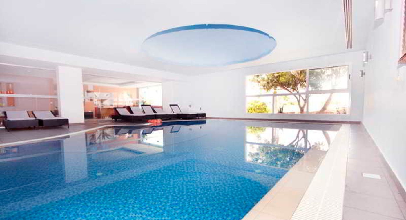 Theo-Sunset-Bay-Pool-40