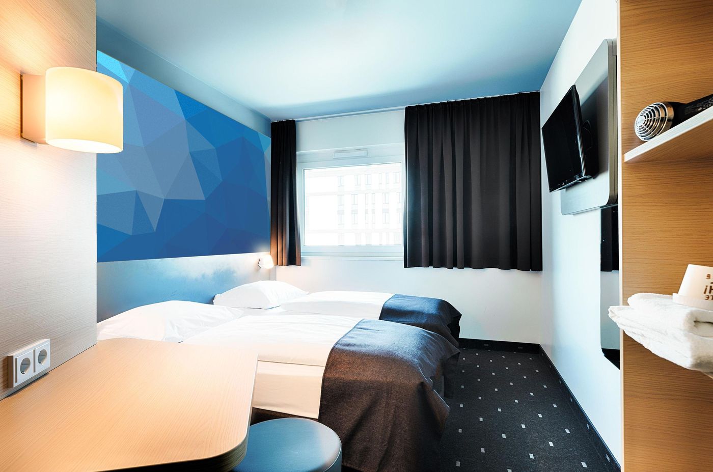 B-B-HOTEL-Berlin-City-West-Room-9