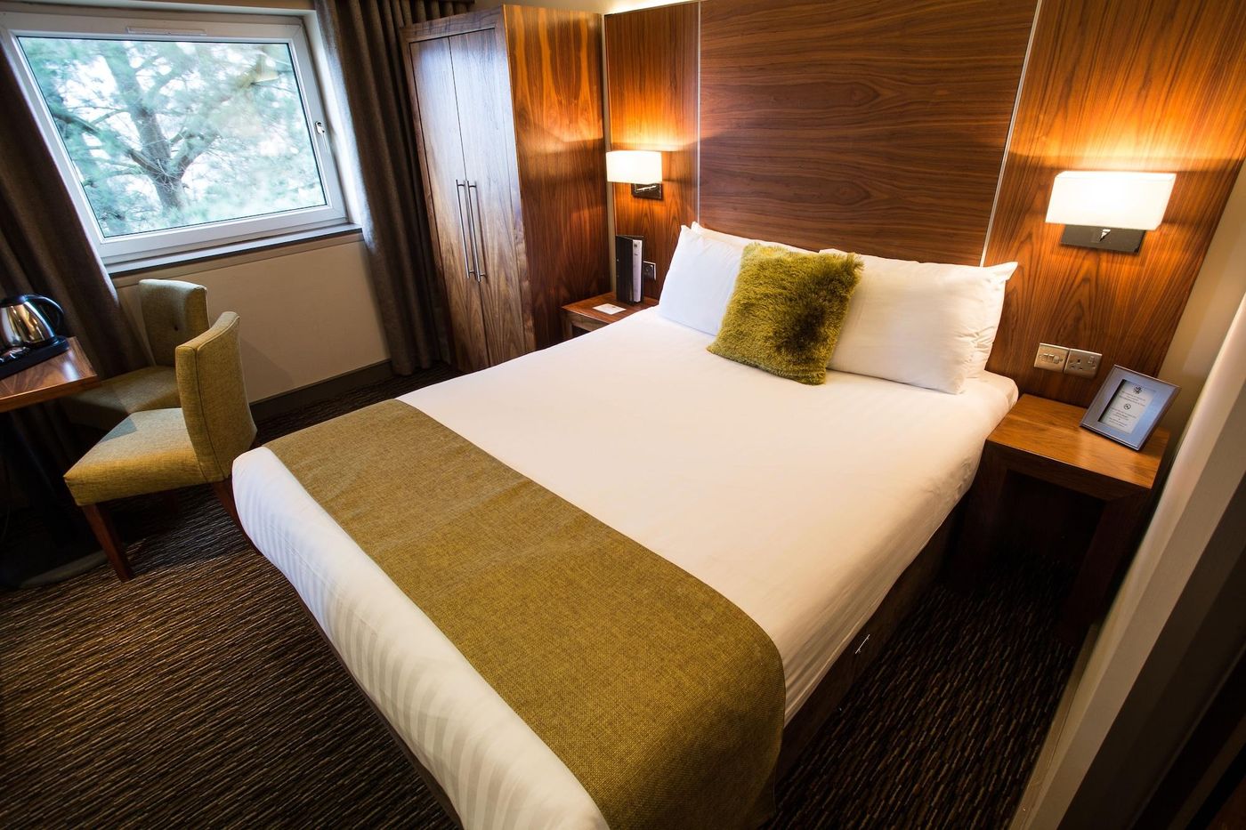 Mondo Hotel-United Kingdom-COATBRIDGE-Room-7