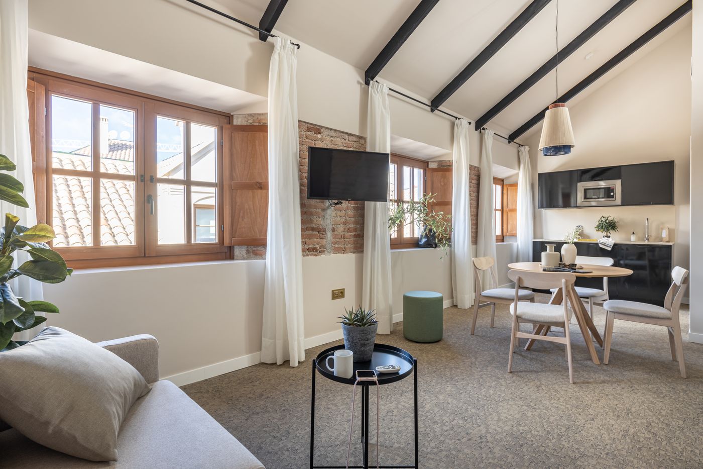 Libere-Malaga-Teatro-Romano-Room-5